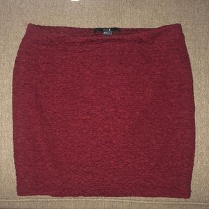 maroon pencil skirt